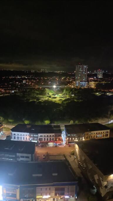 Sky Trees 4 Guests High Floor Nflix Hbo Disney Garden View A1801 Johor Bahru Ngoại thất bức ảnh